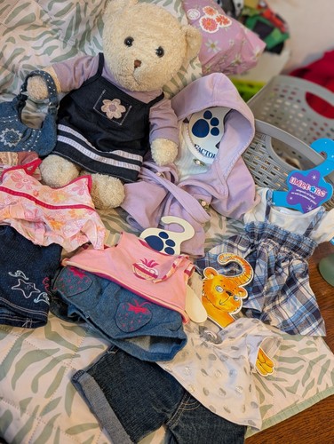 Build bear and - bear,