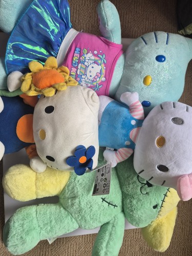 Hello kitty soft toy bundle - hello,